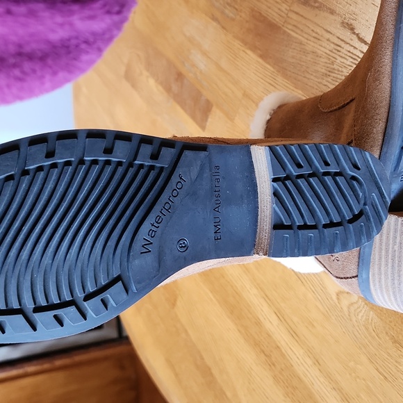 Emulated Australia boots - Picture 4 of 11